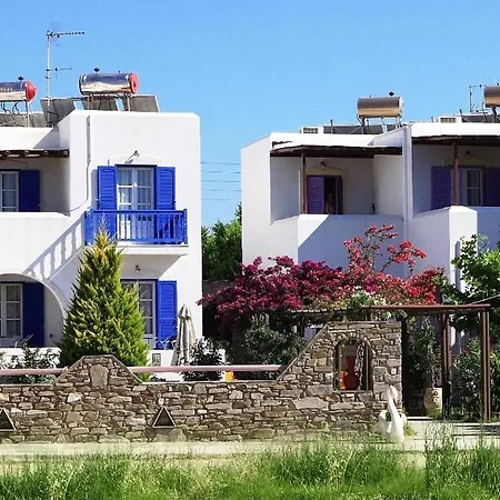 深蓝一室公寓酒店 *